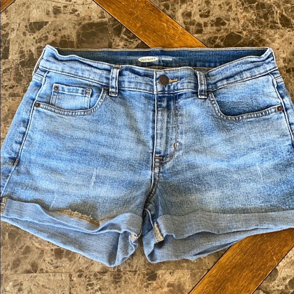 Light wash shorts